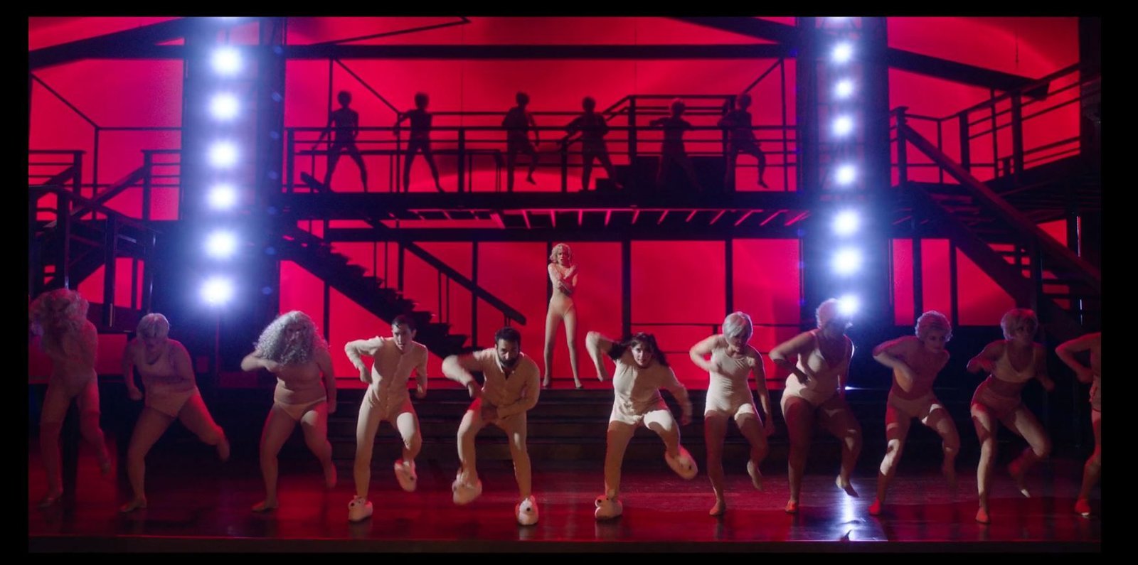 Musical decepcionante para cerrar Transparent